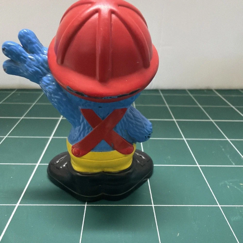 Hasbro Sesame Street Workshop 2010 Grover‎ Firefighter Figure Cake Topper
